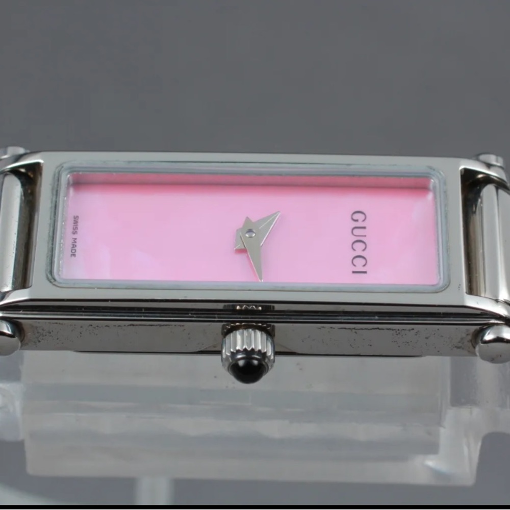 Gucci Italian Luxury Watch - Picture 6 of 8